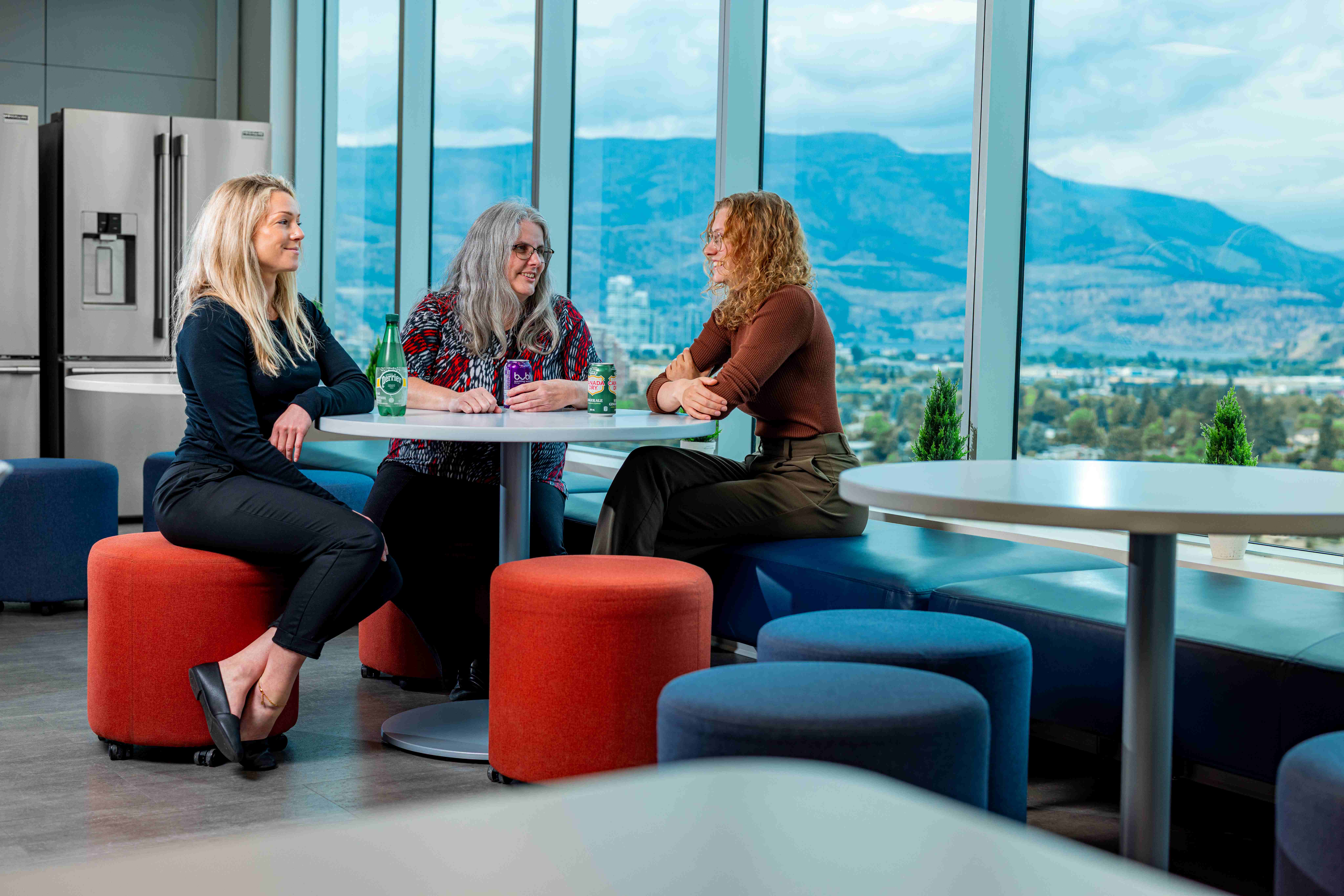 Top Office Amenities & Perks to Attract Employees Back